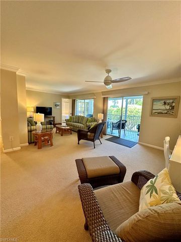 555 Park Shore DR B205, Naples, FL 34103