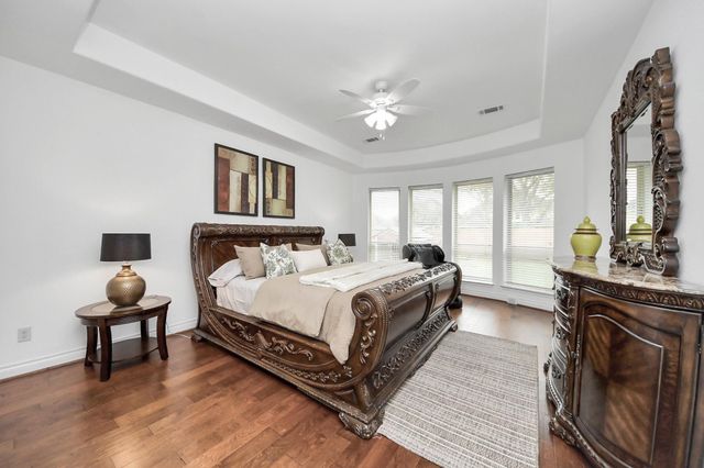 2910 Silhouette Bay, Pearland, TX 77584