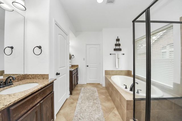 2910 Silhouette Bay, Pearland, TX 77584