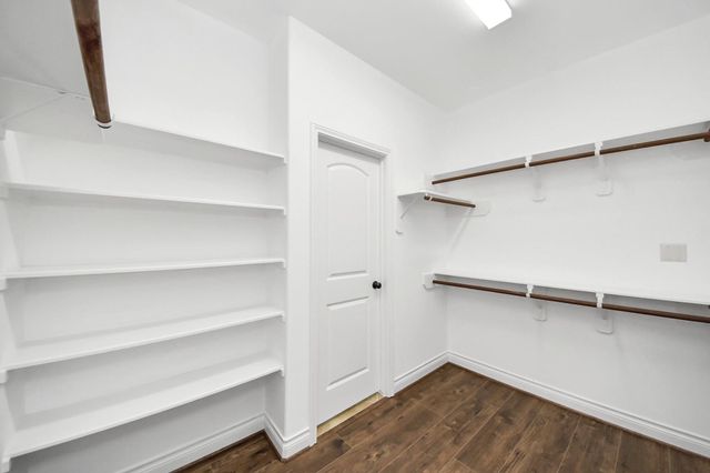 2910 Silhouette Bay, Pearland, TX 77584