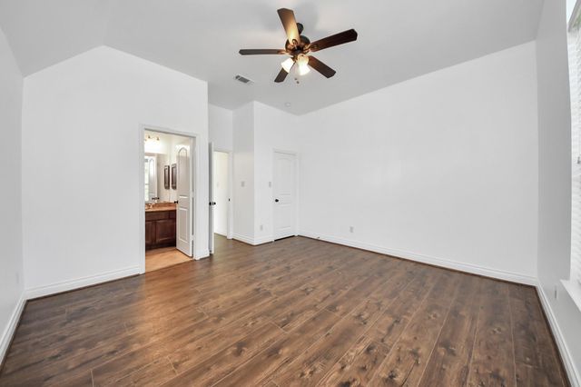 2910 Silhouette Bay, Pearland, TX 77584