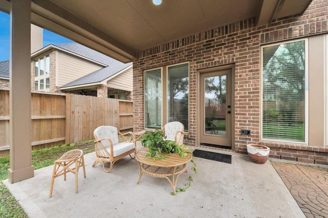 2910 Silhouette Bay, Pearland, TX 77584