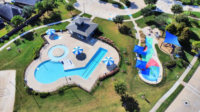 2910 Silhouette Bay, Pearland, TX 77584