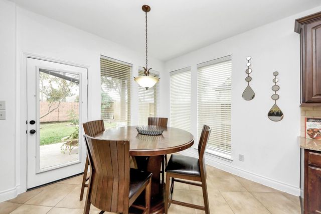 2910 Silhouette Bay, Pearland, TX 77584