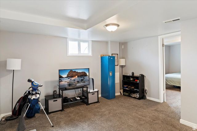 548 W 5150 S, Washington Terrace, UT 84405