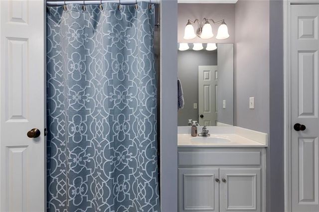 7822 N Mattox Avenue, Kansas City, MO 64151