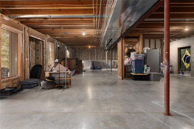 7822 N Mattox Avenue, Kansas City, MO 64151