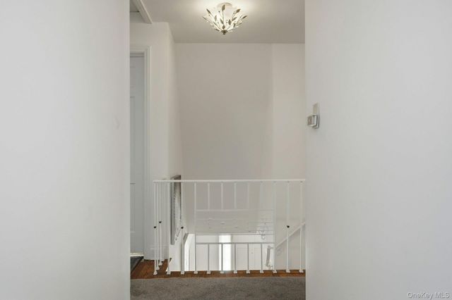 6 Beverly Parkway, Freeport, NY 11520