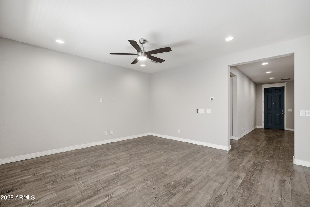 8515 S 41ST Glen, Laveen, AZ 85339 — photo 2