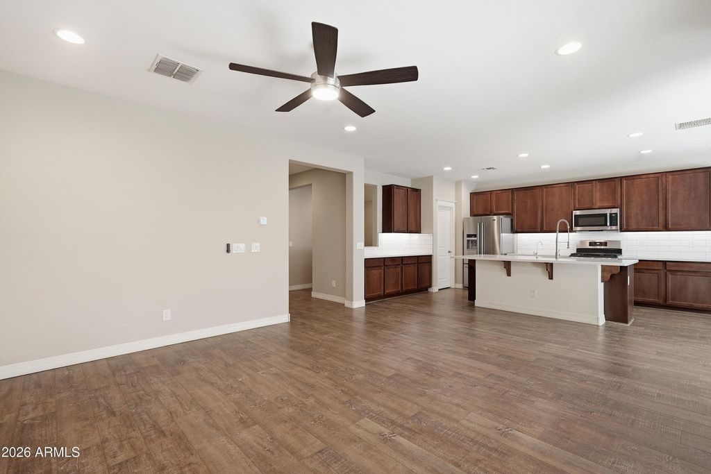 8515 S 41ST Glen, Laveen, AZ 85339 — photo 4