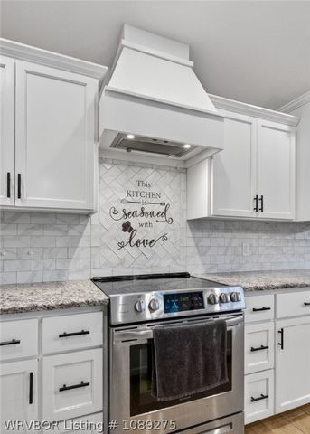2502 Thistle Street, Van Buren, AR 72956