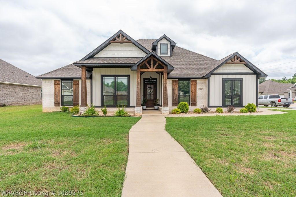2502 Thistle Street, Van Buren, AR 72956