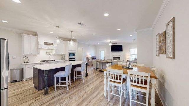 662 Charleston Mills Drive, Midland City, AL 36350