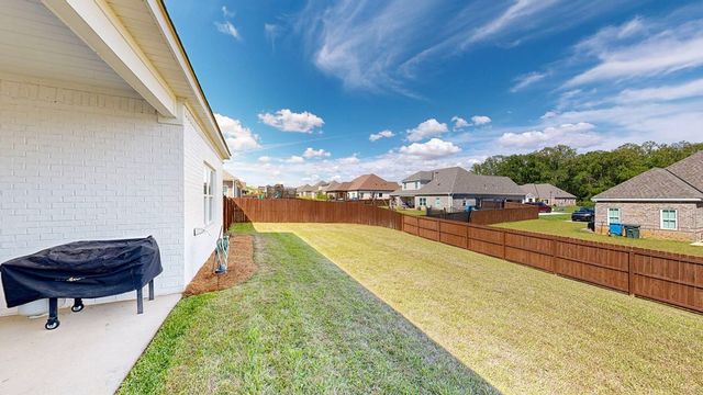 662 Charleston Mills Drive, Midland City, AL 36350
