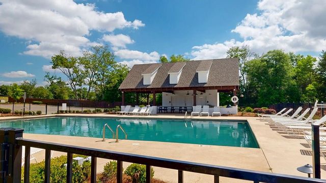 662 Charleston Mills Drive, Midland City, AL 36350