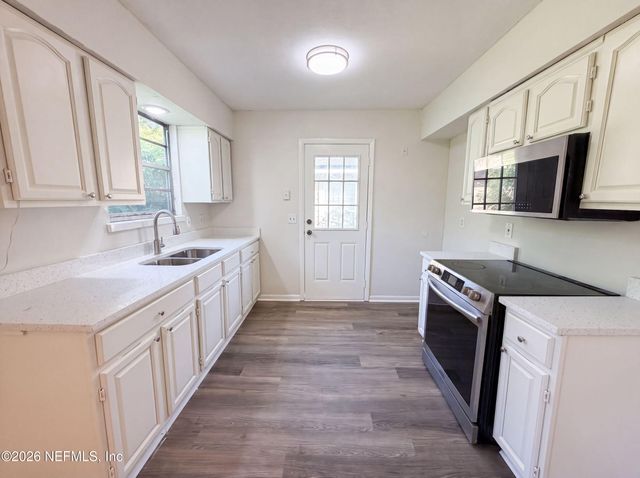 8943 3RD Avenue, Jacksonville, FL 32208