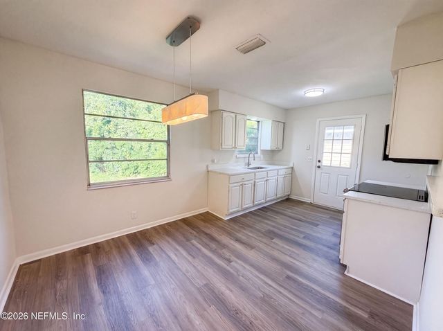 8943 3RD Avenue, Jacksonville, FL 32208