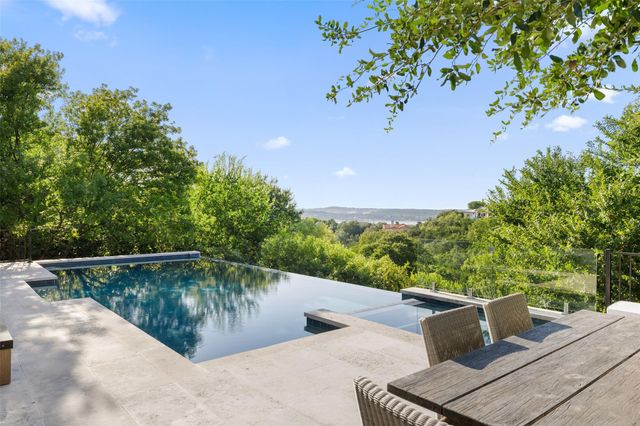 206 Barbuda DR, Austin, TX 78734