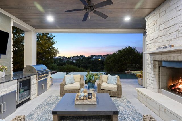 206 Barbuda DR, Austin, TX 78734