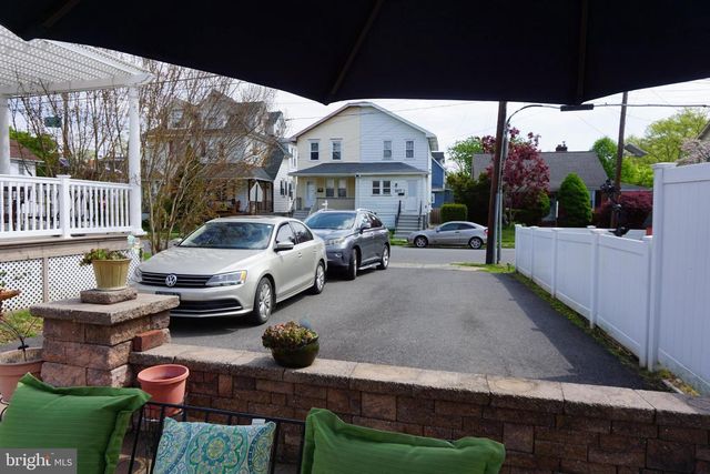 103 W FEDERAL ST, Burlington, NJ 08016