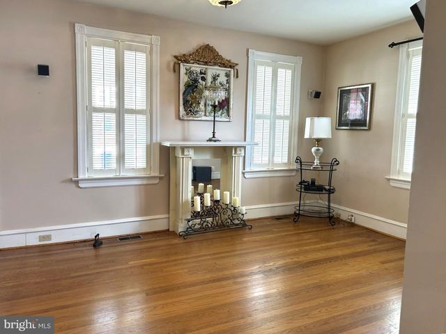 103 W FEDERAL ST, Burlington, NJ 08016