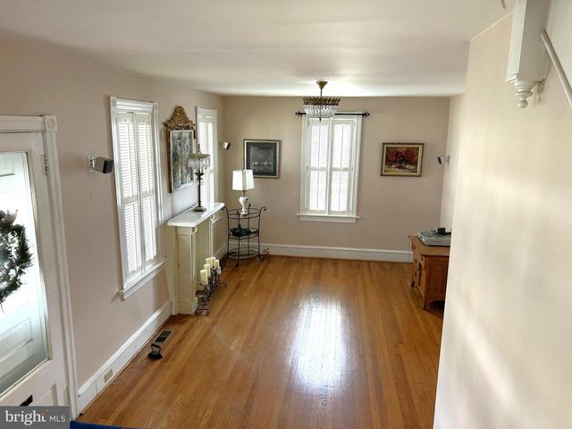 103 W FEDERAL ST, Burlington, NJ 08016