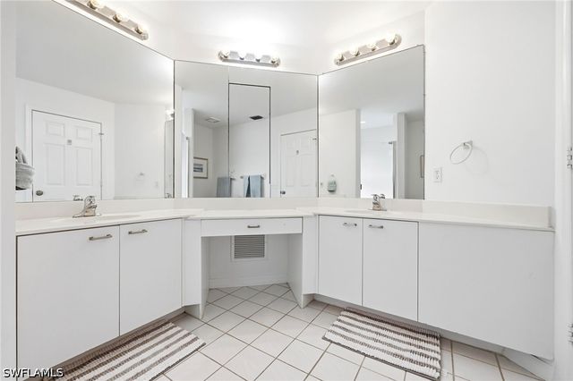 2841 Citrus Lake DR K201, Naples, FL 34109