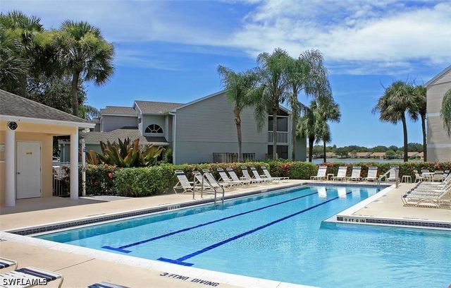 2841 Citrus Lake DR K201, Naples, FL 34109