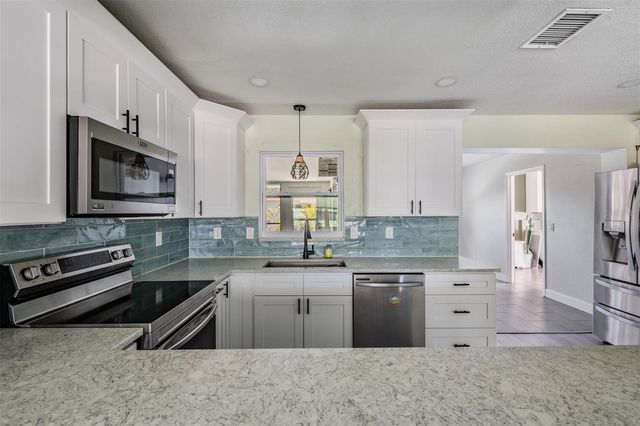 3920 WAHOO DRIVE SE, St Petersburg, FL 33705