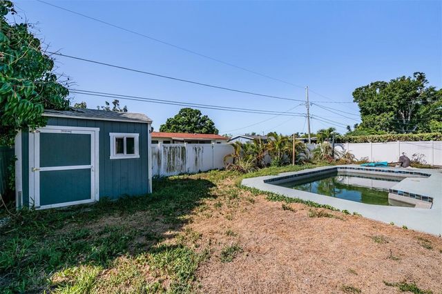 3920 WAHOO DRIVE SE, St Petersburg, FL 33705