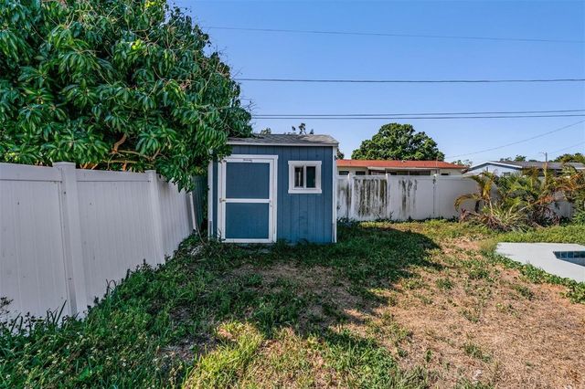 3920 WAHOO DRIVE SE, St Petersburg, FL 33705