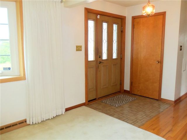640 Longvue Drive, Chartiers, PA 15342