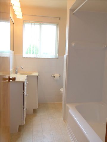 640 Longvue Drive, Chartiers, PA 15342