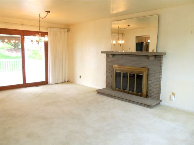640 Longvue Drive, Chartiers, PA 15342