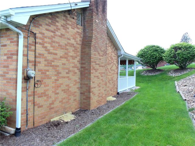640 Longvue Drive, Chartiers, PA 15342
