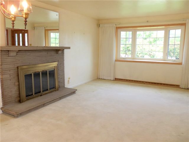 640 Longvue Drive, Chartiers, PA 15342