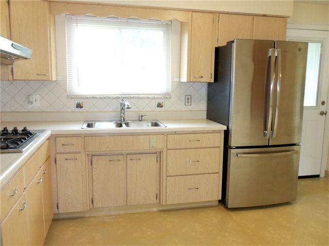 640 Longvue Drive, Chartiers, PA 15342