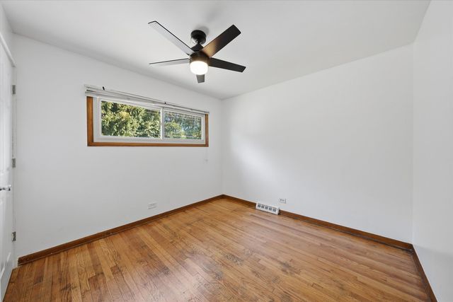 15207 Waterman Drive, South Holland, IL 60473