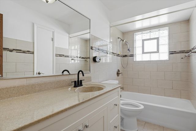 15207 Waterman Drive, South Holland, IL 60473