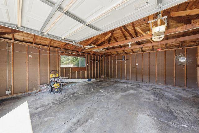 15207 Waterman Drive, South Holland, IL 60473