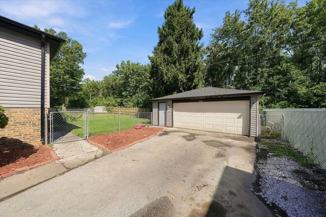 15207 Waterman Drive, South Holland, IL 60473