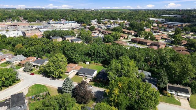 15207 Waterman Drive, South Holland, IL 60473