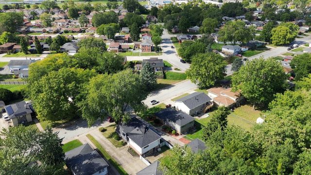15207 Waterman Drive, South Holland, IL 60473