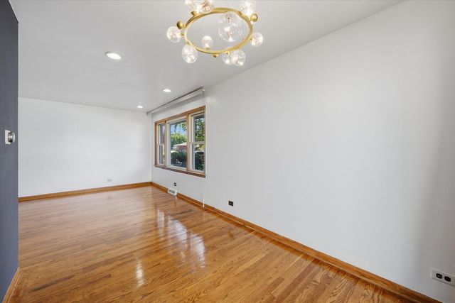 15207 Waterman Drive, South Holland, IL 60473