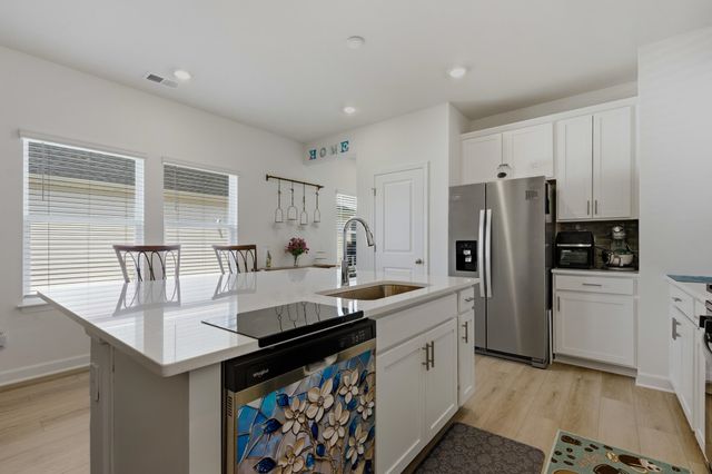 1113 Lauryn Oak Loop, Longs, SC 29568