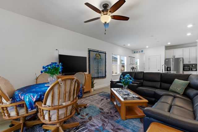 1113 Lauryn Oak Loop, Longs, SC 29568