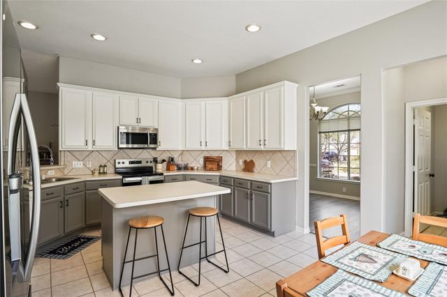 5710 Shady Hollow Court, Rosharon, TX 77583