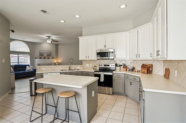 5710 Shady Hollow Court, Rosharon, TX 77583