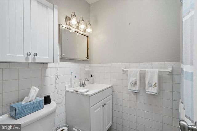 748 HILL RD, Philadelphia, PA 19128