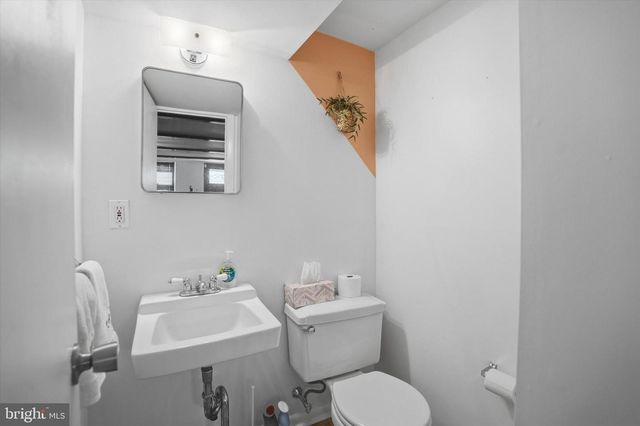 748 HILL RD, Philadelphia, PA 19128